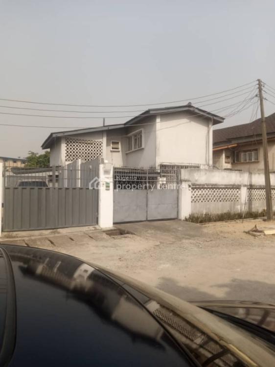 For Sale 5 Bedroom Detached House With Rear 2 Bedroom Bungalow On A Land 530m2, Jalupon