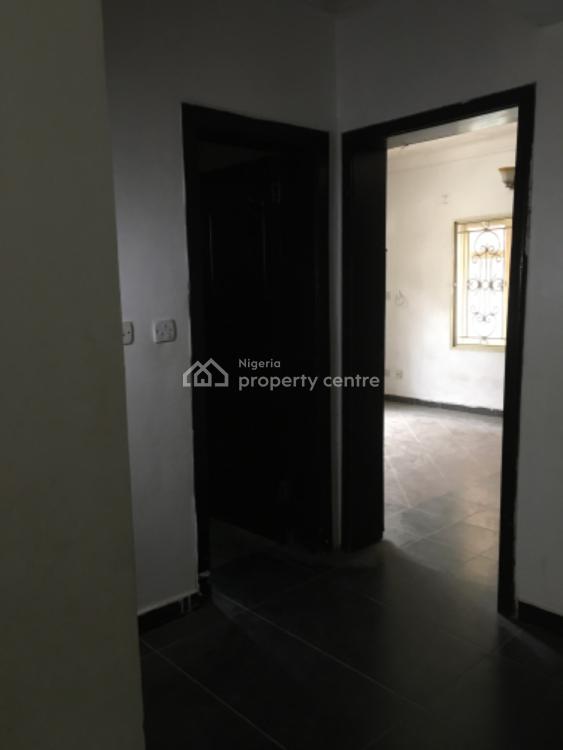 For Rent Luxury 3 Bedroom Flat, Osapa, Lekki, Lagos 3 Beds, 3 Baths