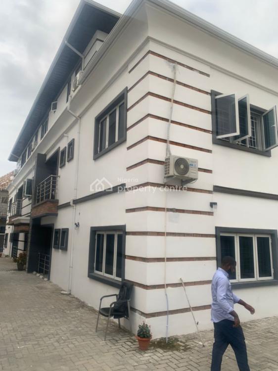 For Rent Amazing 3 Bedroom Flat, Oral Estate, Lekki Phase 2, Lekki