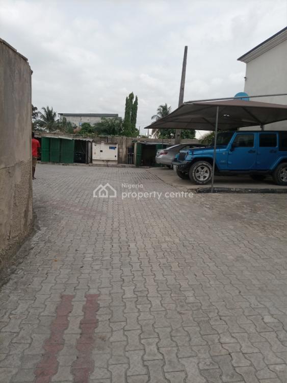 For Rent Luxury And Beautiful One Bedroom Duplex, Lbs (near The Express), Ajah, Lagos 1 Beds