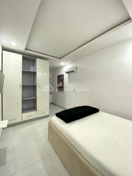 Luxury Mini Flat Available, Chevron, Lekki, Lagos, Mini Flat (room and Parlour) Short Let