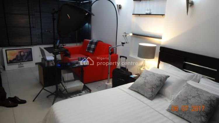 Well Finished Self Contained, Circle Mall Road, Jakande, Lekki, Lagos, Self Contain (single Rooms) Short Let