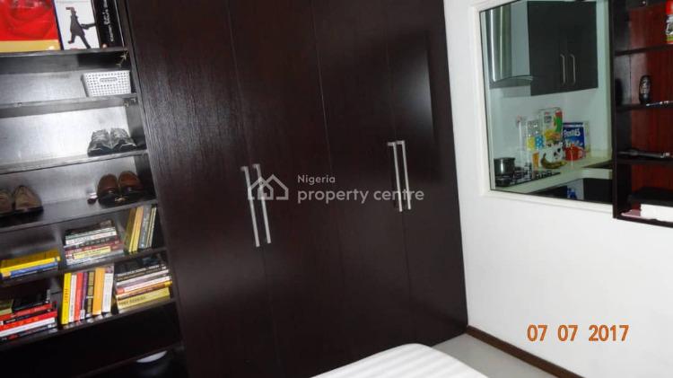 Well Finished Self Contained, Circle Mall Road, Jakande, Lekki, Lagos, Self Contain (single Rooms) Short Let