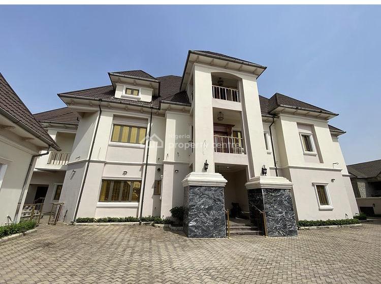 For Sale 7 Bedrooms Detached Mansion, Gwarinpa, Abuja 7 Beds, 6