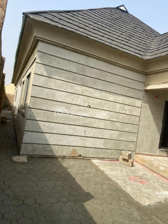 For Sale Abroad Standard Luxury 4 Bedroom Bungalow With Pop, Kitchen