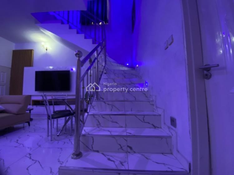 4 Bedroom, Lekki, Lagos, Flat / Apartment Short Let