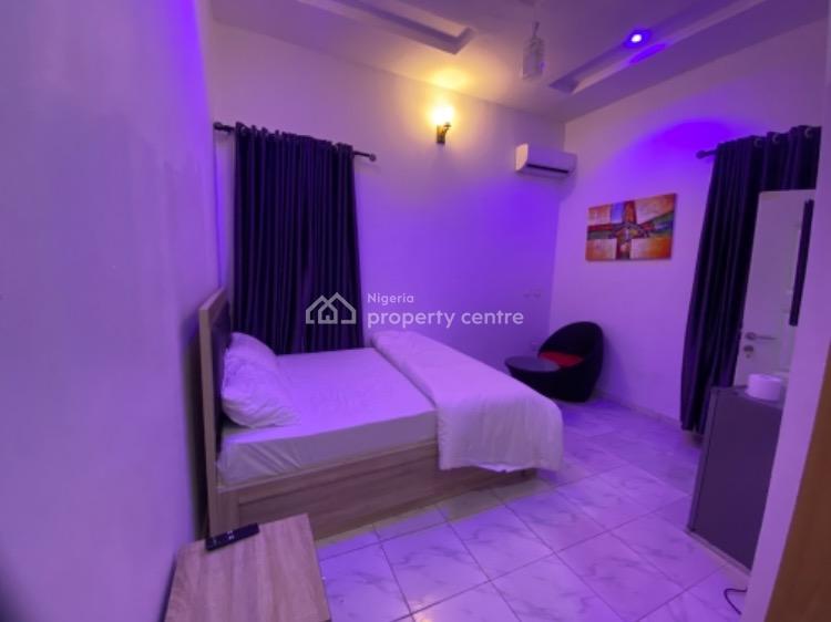 4 Bedroom, Lekki, Lagos, Flat / Apartment Short Let
