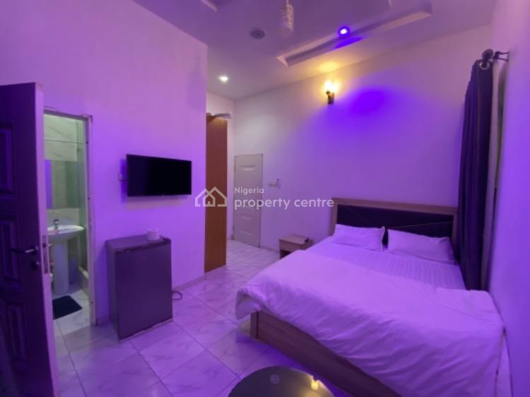 4 Bedroom, Lekki, Lagos, Flat / Apartment Short Let
