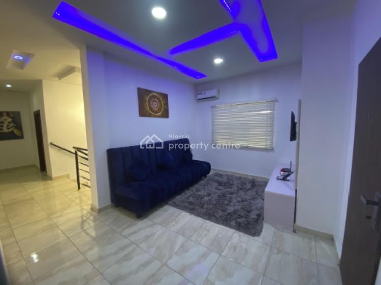 4 Bedroom, Lekki, Lagos, Flat / Apartment Short Let