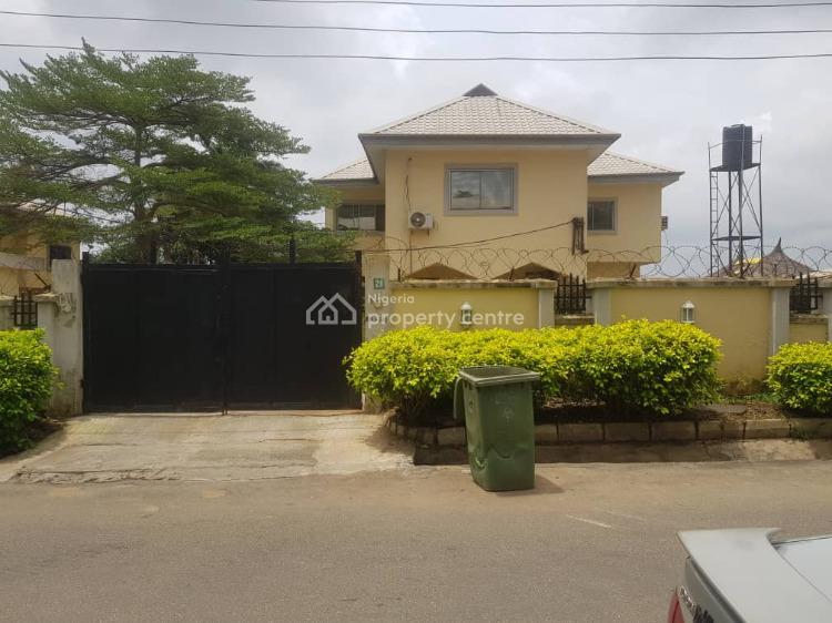 For Rent Self Service 5 Bedroom Fully Detached House, Works & Housing