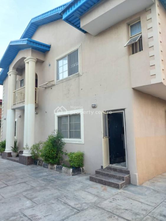 For Rent Very Spacious And Lovely 3 Bedrooms Flat With Excellent