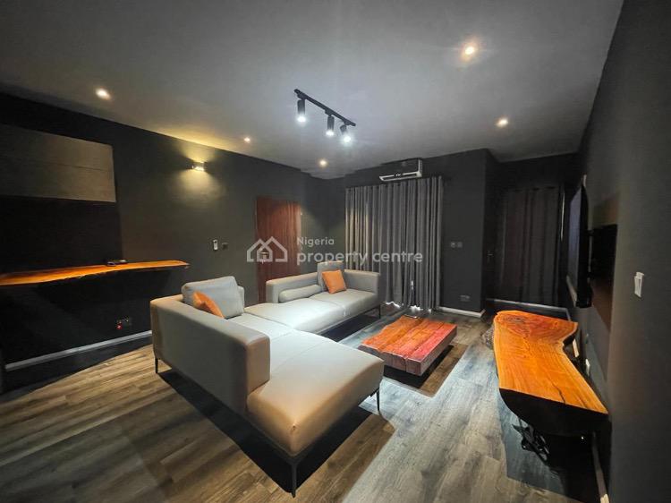 Short Let Exclusive One Bedroom Apartment With Dark Lightning Effect