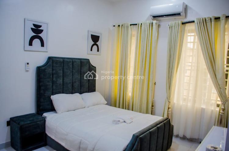 3 Bedroom Flat with Luxury Facilities, Lekki Phase 1, Lekki, Lagos, Flat / Apartment Short Let