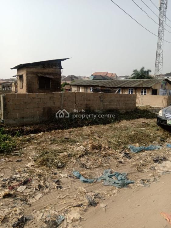 For Sale 453 Sqm Of Land Fenced Round, Round At Salawe Street, Ikosi, Ketu, Lagos (Ref 1303423)
