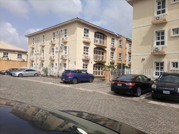 For Sale Fully Serviced 3 Bedroom Apartment In Top Notch Estate, Osapa, Lekki, Lagos 3 Beds