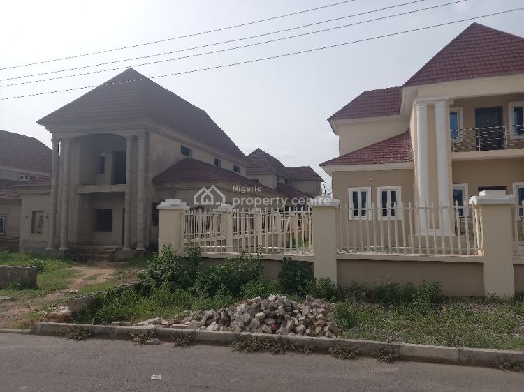 For Sale Well Located 5 Bedroom Fully Detached House, River Park