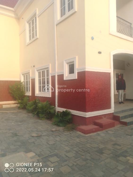 For Sale 5 Bedroom Semidetched Duplex, Paradise Hills Estates, Guzape