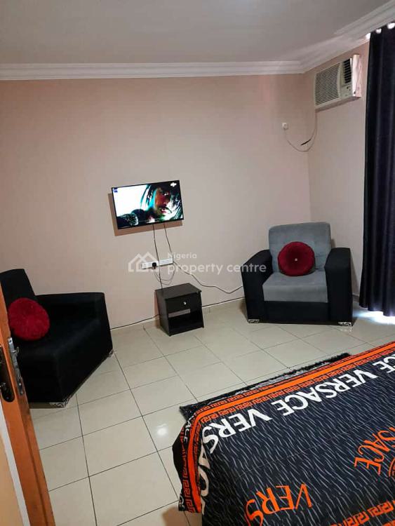 For Rent Fantastic Serviced Lovely 2 Bedrooms, 1004 Estate, Victoria