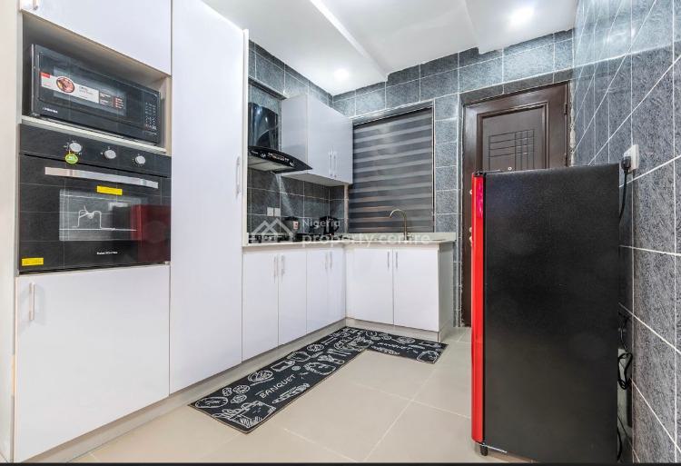 Luxurious One Bedroom Apartment with Ps4 Pro, Buniameen Oyekan Close., Lekki Phase 1, Lekki, Lagos, Flat / Apartment Short Let