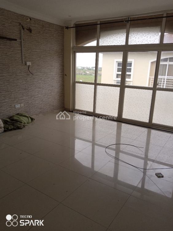For Rent Serviced 3 Bedroom Flat, Milverton Estate, Osapa, Lekki
