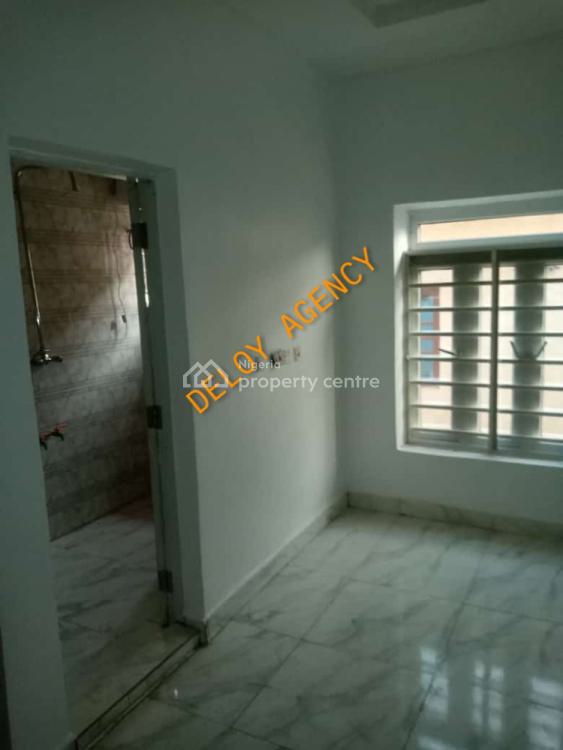 For Rent 2 Bedroom Flat, New Haven, Enugu, Enugu 2 Beds, 2 Baths