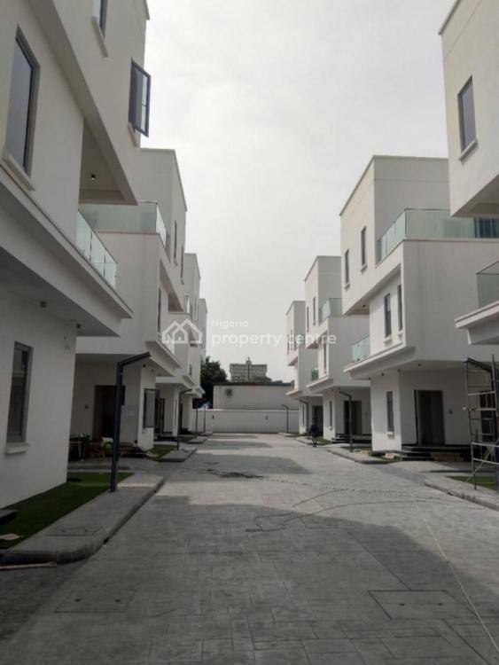 For Sale Tenanted 5 Bedrooms Fully Detached Mansion With Fully Fitted