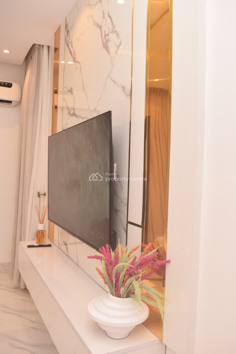 Luxury 3 Bedroom Flat, Akintunde Adeyemi Drive, Lekki Phase 1, Lekki, Lagos, Flat / Apartment Short Let