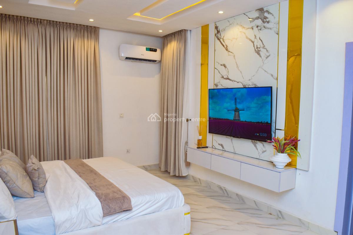 Luxury 3 Bedroom Flat, Akintunde Adeyemi Drive, Lekki Phase 1, Lekki, Lagos, Flat / Apartment Short Let