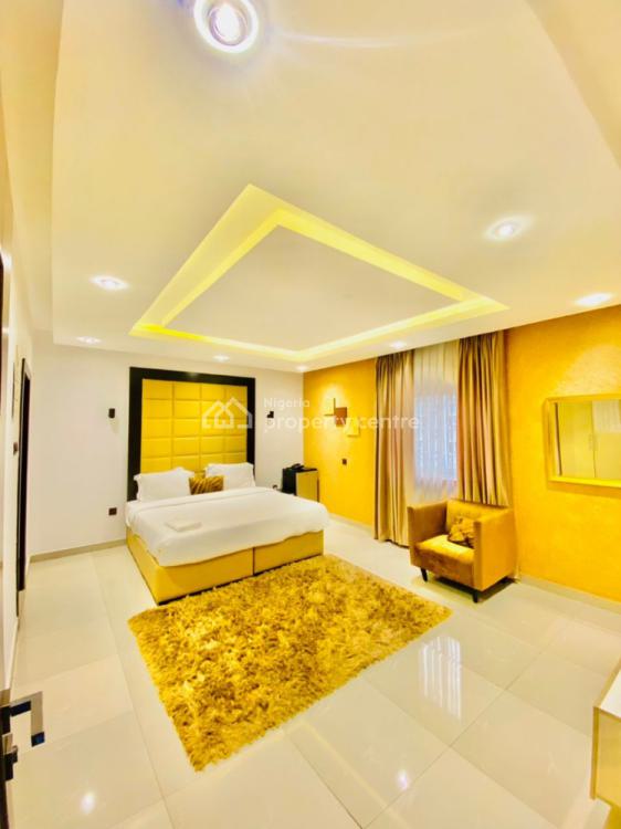 For Rent Luxuriously Furnished 3 Bedroom Apartment, Oniru, Victoria