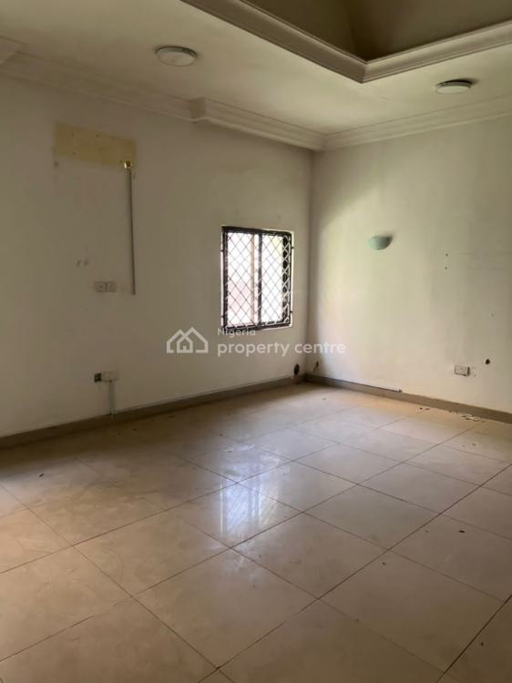 For Rent 3 Bedroom Bungalow With Standard Facilities, Wuse 2, Abuja