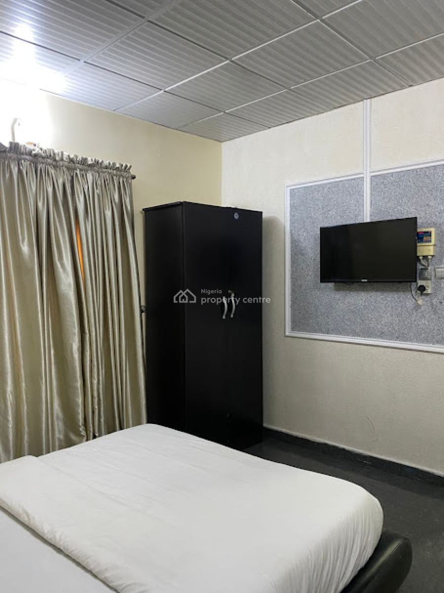 Luxurious 2 Bedroom Apartment with Swimming Pool Available, Adeniyi Jones, Ikeja, Lagos, Flat / Apartment Short Let