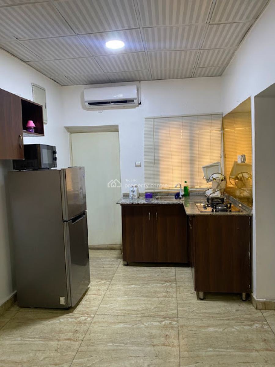 Luxurious 2 Bedroom Apartment with Swimming Pool Available, Adeniyi Jones, Ikeja, Lagos, Flat / Apartment Short Let