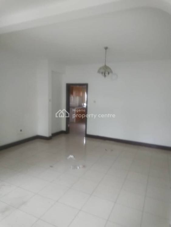 For Rent 3 Bedrooms Terraced House On 3 Floors With 1 Room Servant