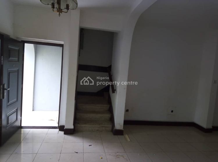 For Rent 3 Bedrooms Terraced House On 3 Floors With 1 Room Servant