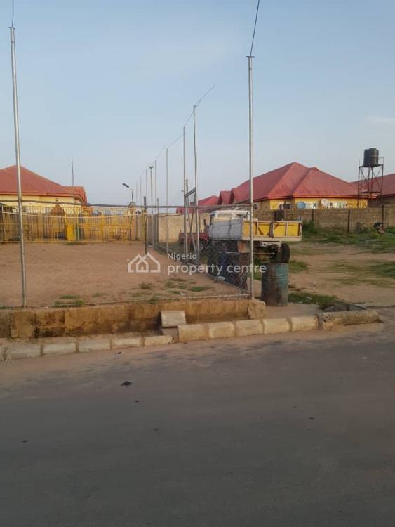 For Sale Lovely 3 Bedroom Bungalow, Rainbow Estate,pyakasa, Lugbe