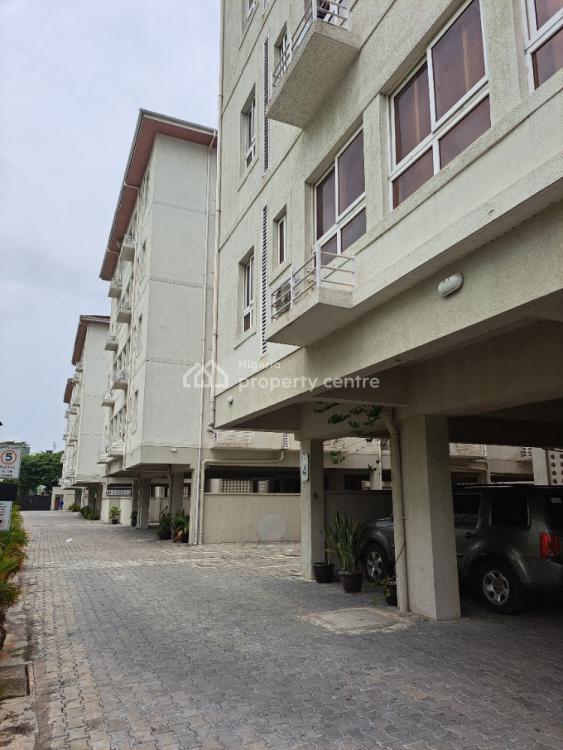 Luxury and Spacious 2 Bedrooms Flat, Lekki Phase 1, Lekki, Lagos, Flat / Apartment Short Let