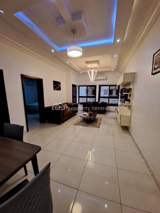 Luxury and Spacious 2 Bedrooms Flat, Lekki Phase 1, Lekki, Lagos, Flat / Apartment Short Let