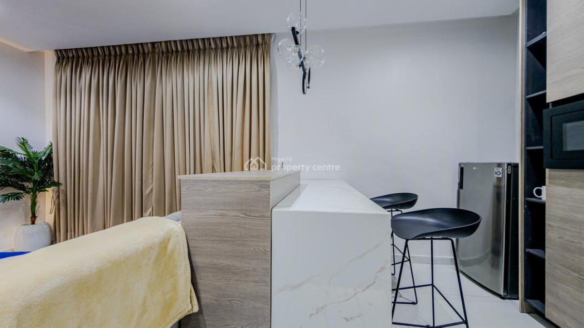 Fully Furnished 1 Bedroom Apartment, Donatus Close, Lekki, Lagos, Flat / Apartment Short Let