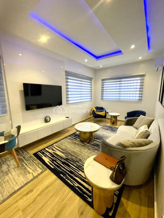 Stylistly  Designed 1 Bedroom Apartment, Lekki Phase 1, Lekki, Lagos, Mini Flat (room and Parlour) Short Let