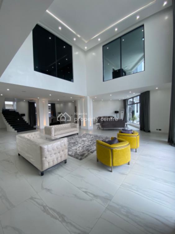 For Sale Luxury 4 Bedroom Mansion With Furnitures, Pinnock Beach