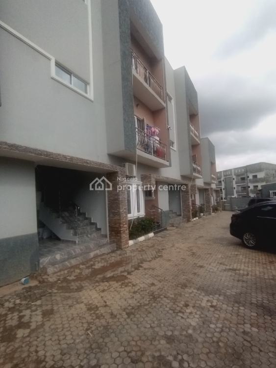 For Rent Brand New Topnotch 2 Bedrooms, Gilmore, Jahi, Abuja 2 Beds