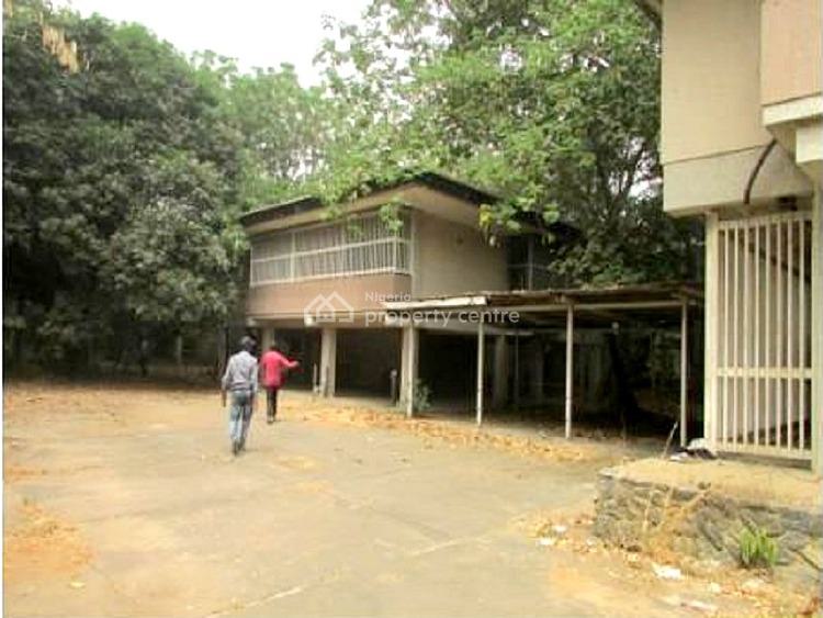 For Sale 4 Acres Of Prime Virgin Property, Ahmadu Bello Way, Victoria