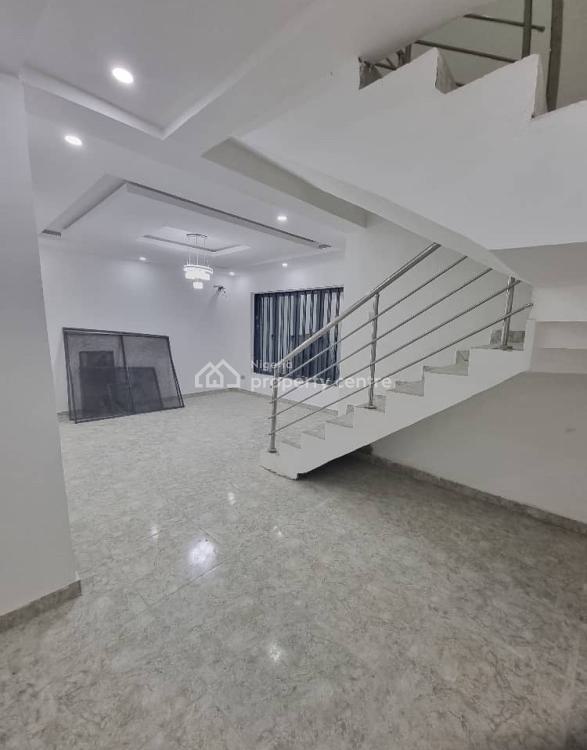 For Rent 3 Bedrooms, Salem, Ilasan, Lekki, Lagos 3 Beds, 3 Baths