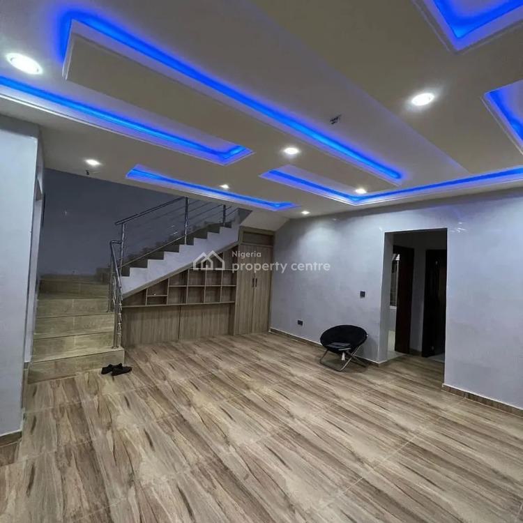 For Sale Luxury 3 Bedroom Terrace Duplex In A Gated Estate, Balham