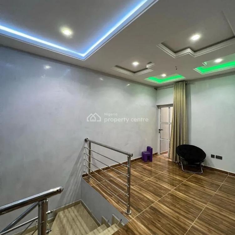 For Sale Luxury 3 Bedroom Terrace Duplex In A Gated Estate, Balham