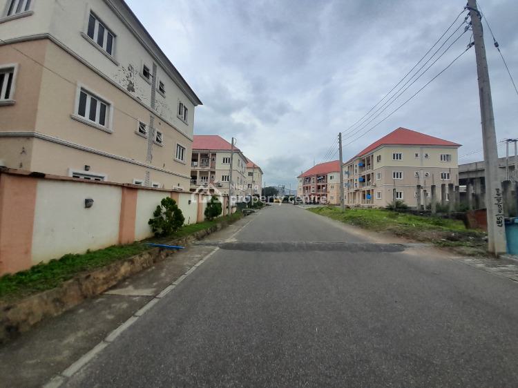 For Sale Well Located 700sqm Of Dry Estate Land For 6 Units Of 2