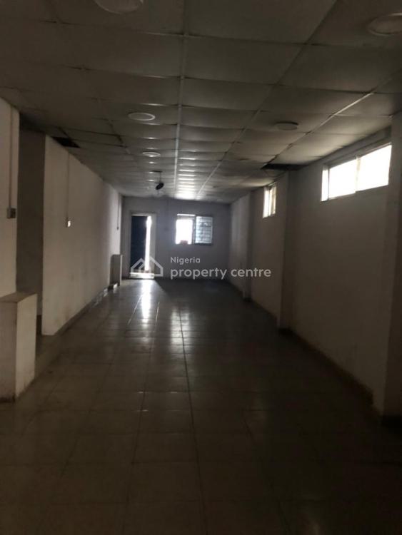 For Rent Bungalow Open Plan Hall With 3 Toilets, Off