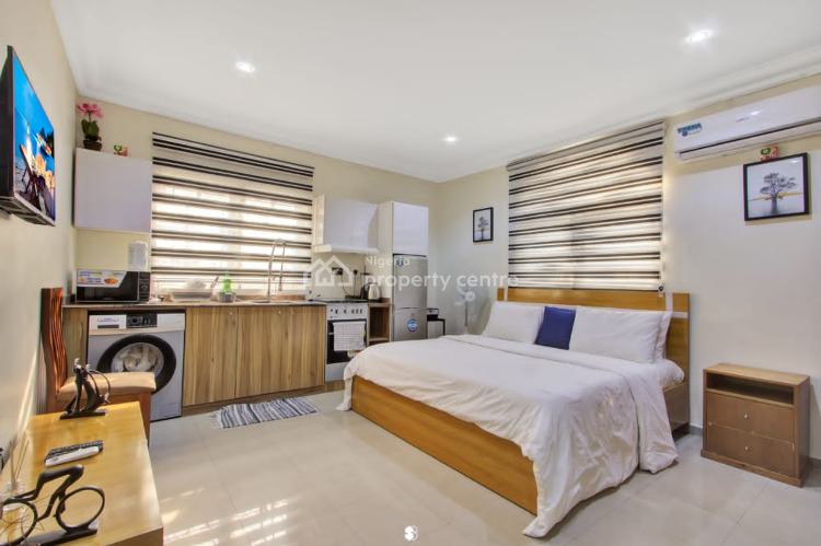 Luxury Studio Apartment, Off Admiralty Road, African Lane, Lekki Phase 1, Lekki, Lagos, Flat / Apartment Short Let