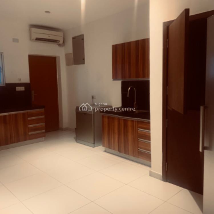 Luxury Three Bedroom Apartment with Nice Facilities, Victoria Island (vi), Lagos, Flat / Apartment Short Let
