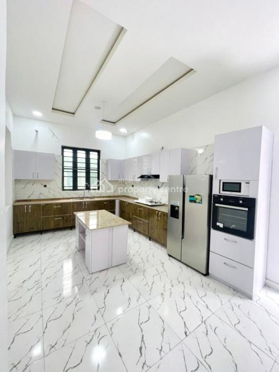 For Sale Five Bedrooms Fully Detached Duplex With A Bq, Ocean Bay